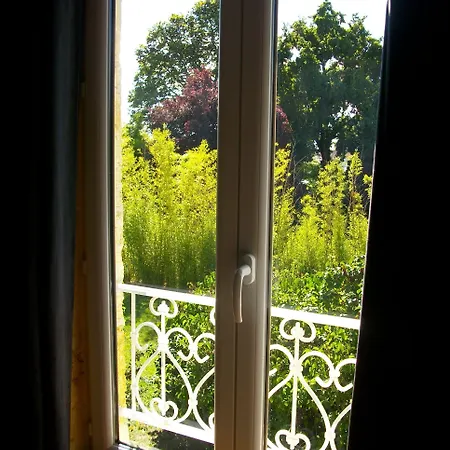 Domaine De Monein Couette-café