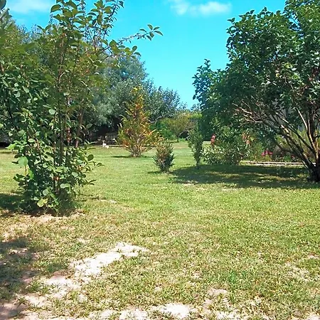Domaine De Monein Couette-café