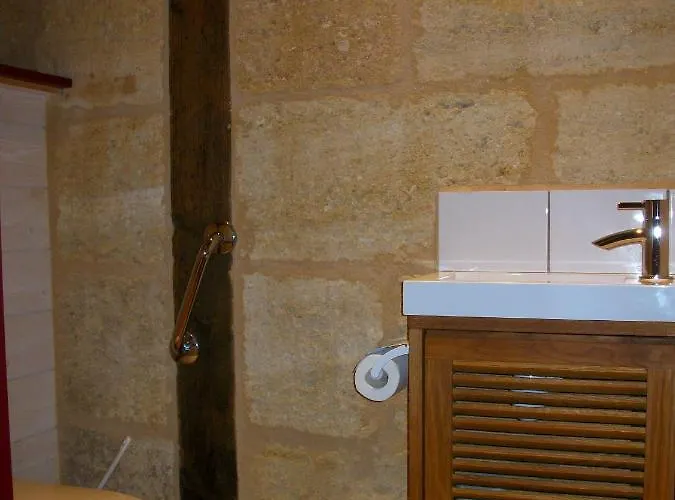 Frühstückspension Domaine De Monein 3*