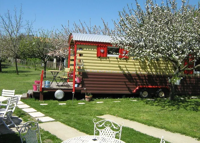 Frühstückspension Domaine De Monein 3*