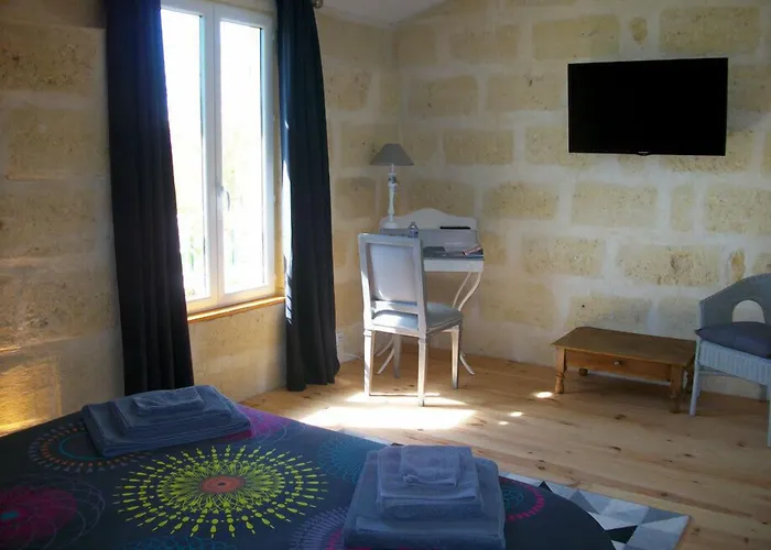 Frühstückspension Domaine De Monein 3*